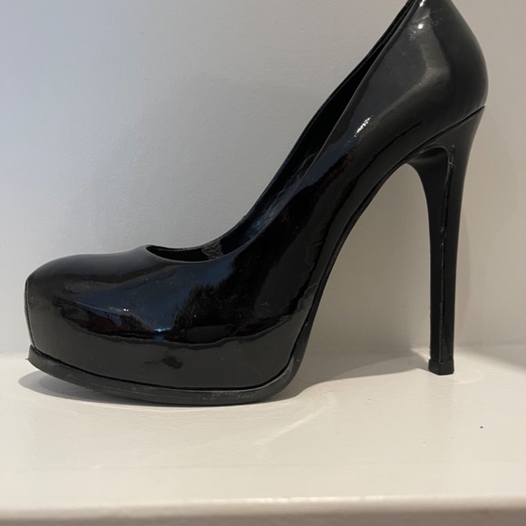 Kelsi Dagger patent leather platform heels - Picture 7 of 7